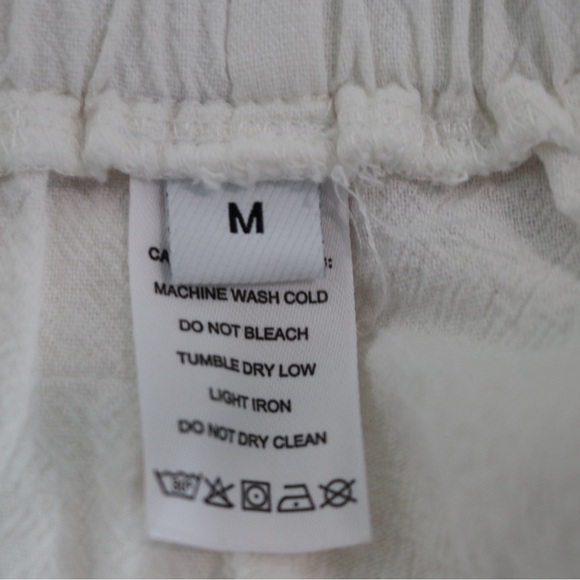 Women's White Ankle Pants with Relaxed Fit and Tapered Legs Sz M - Picture 5 of 6